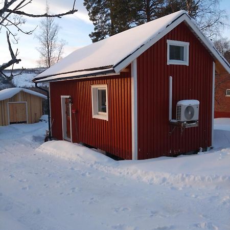 Nyrenoverad Charmig Gaeststuga Med Sovloft I Jaerpen Jarpen Eksteriør bilde
